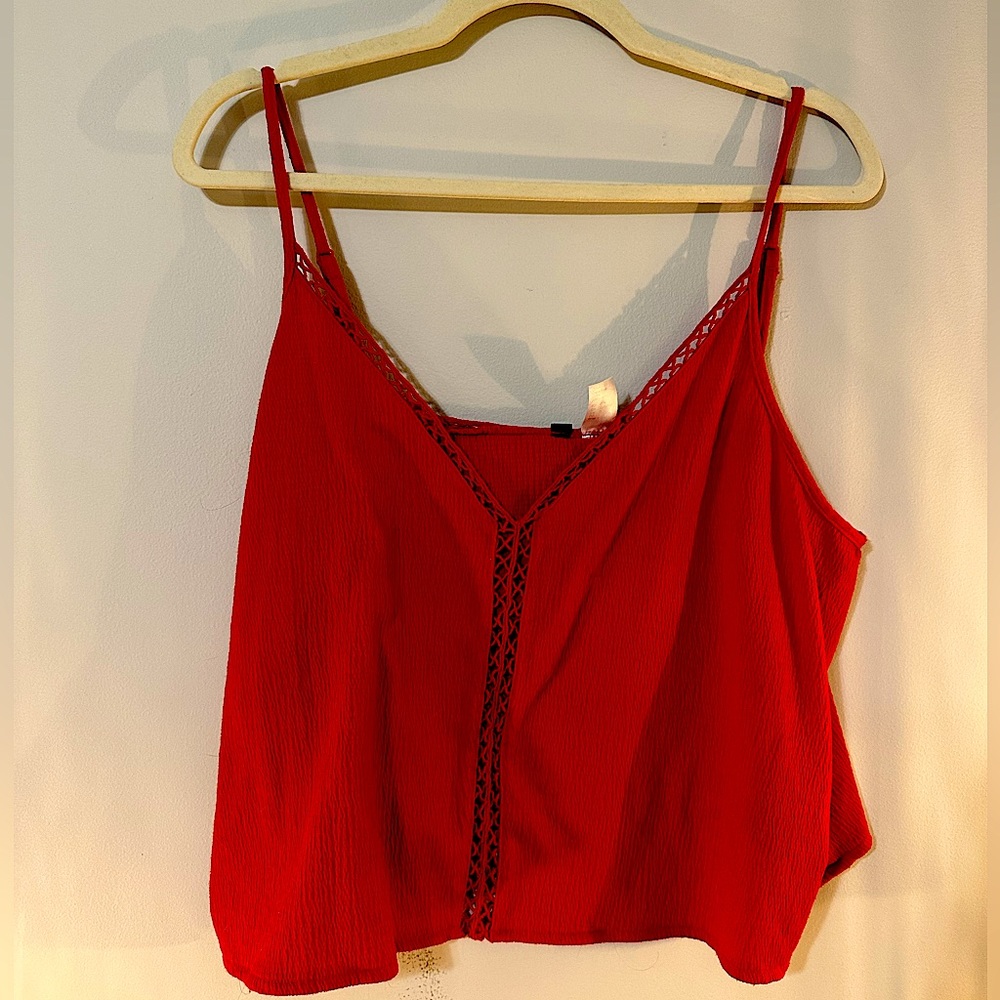 red detailed tank top!!